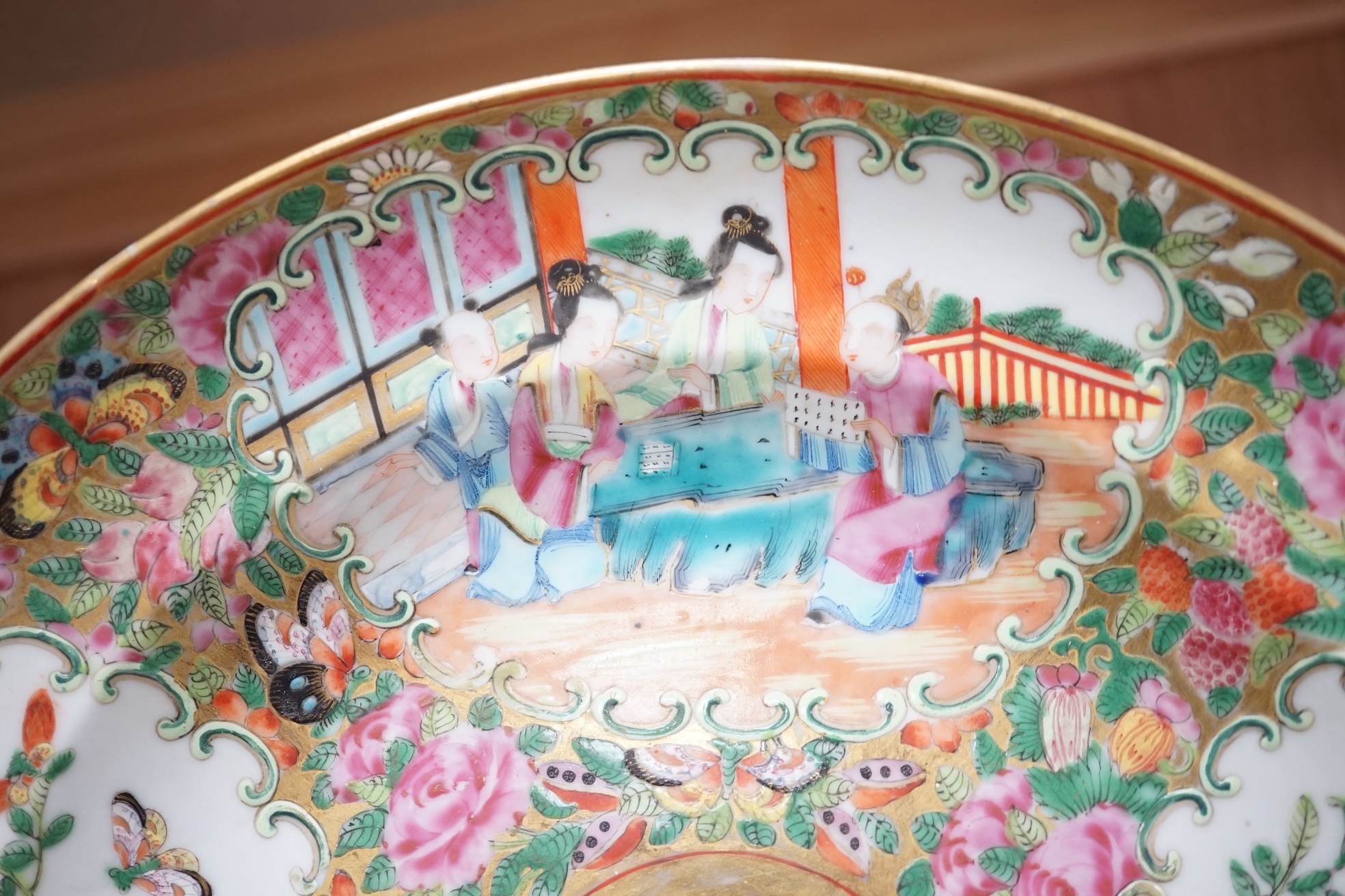 A Chinese famille rose dish, c. 1830. 25cm. Condition - good